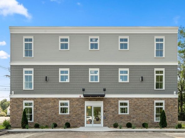 7 Cross St 102, Wilmington MA 01887