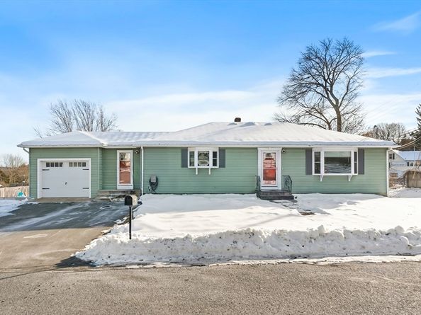 7 Saint Paul St, Fitchburg MA 01420