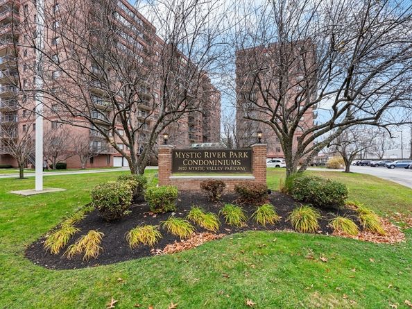 3920 Mystic Valley Pkwy 303, Medford MA 02155