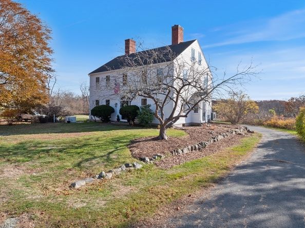 239 High Road, Newbury MA 01951