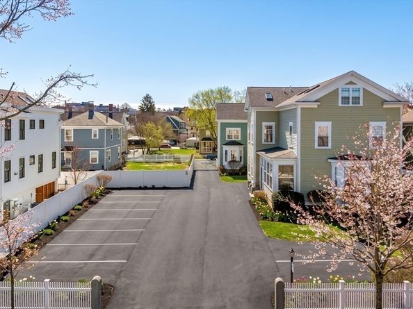 121 E Cottage St U4, Boston MA 02125