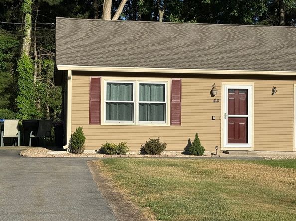 44 Old Forge Rd 44, Bridgewater MA 02324