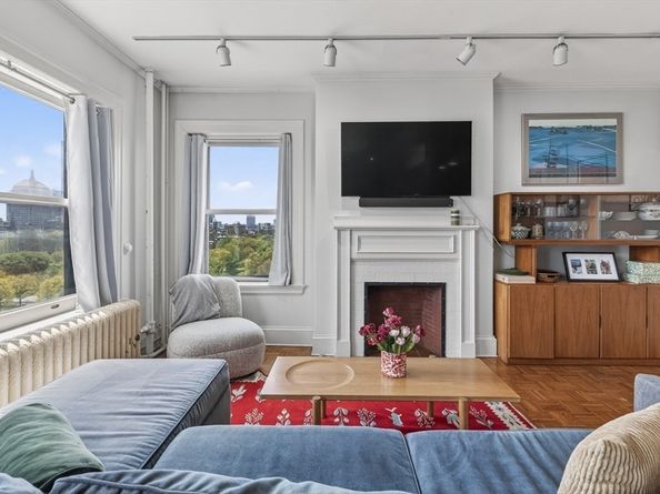 48 Beacon St 9F, Boston MA 02108