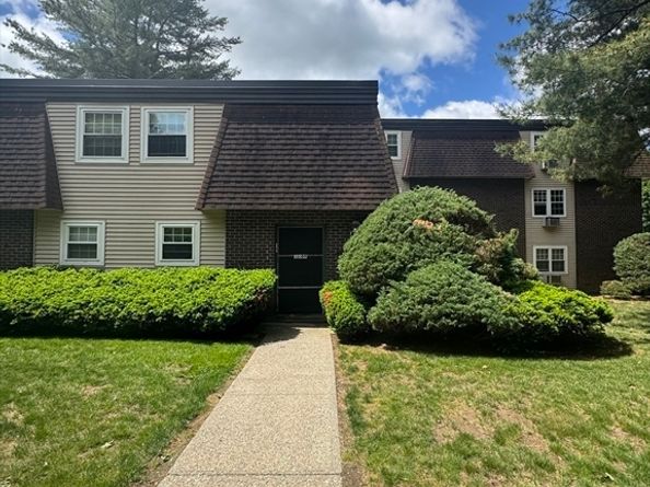 180 Main St 1109, Bridgewater MA 02324