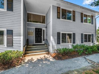 18 Beals Cove Rd