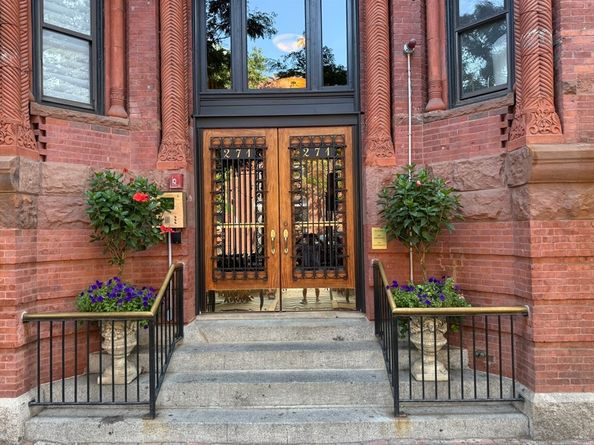 271 Dartmouth Street 2F, Boston MA 02116