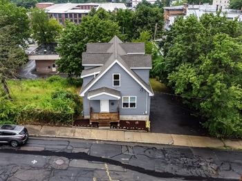 22 Plymouth St