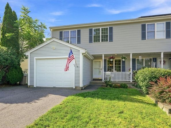 42 Castine St A, Worcester MA 01606