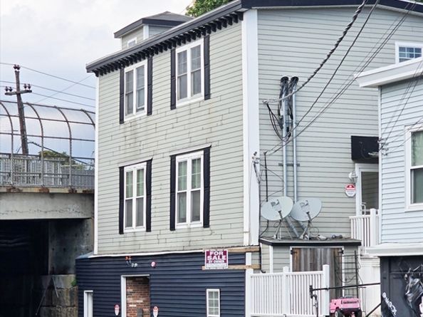 213-215 Burrill St, Swampscott MA 01907