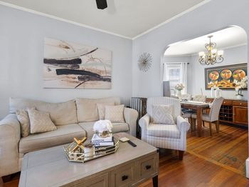 9 Aldwin Rd