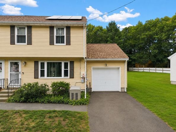 124 Pacella Park Dr. 124, Randolph MA 02368