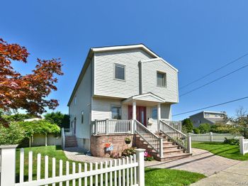 385 Oceanside Parkway