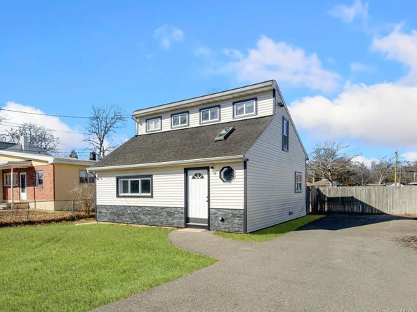 67 Lombardy Drive, Shirley NY 11967