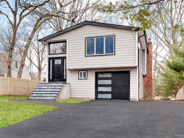 567 Puritan Drive, Shirley NY 11967