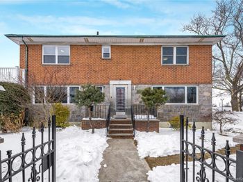 64-04 Utopia Parkway