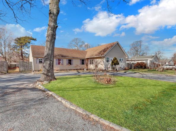 87 Vail Avenue, Riverhead NY 11901