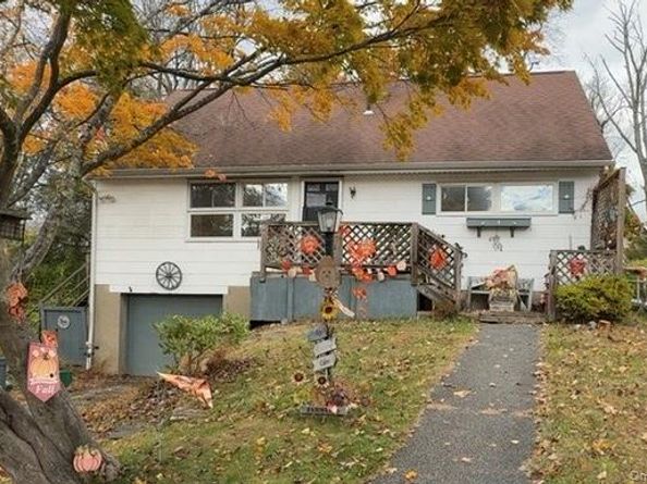 724 Locksley Road, Yorktown Heights NY 10598