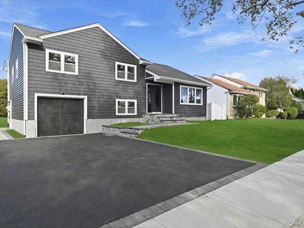 3715 Regent lane, Wantagh NY 11793