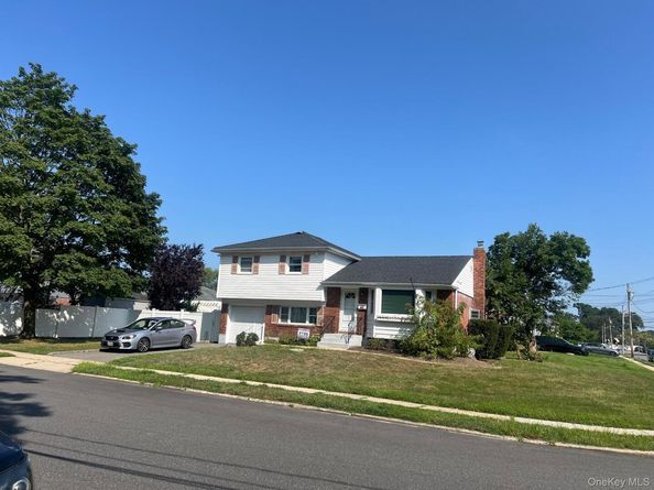 49 Catalpa Street, North Babylon NY 11703