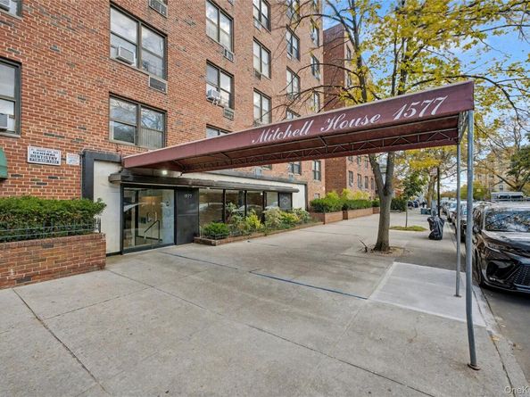 1577 E 17th Street 6M, Brooklyn NY 11230