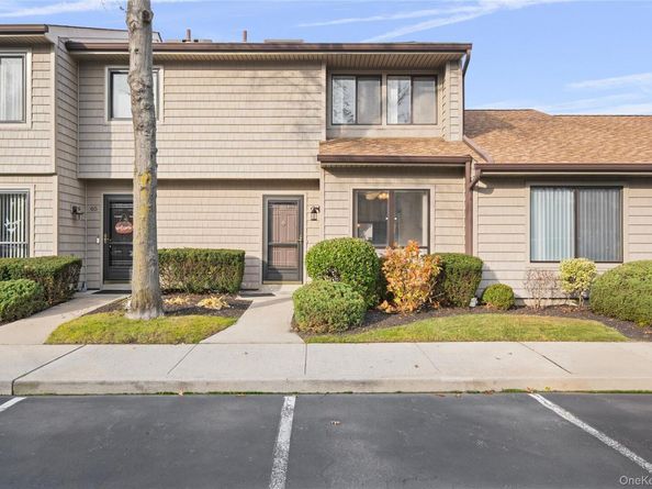 64 Stanford Court, Wantagh NY 11793