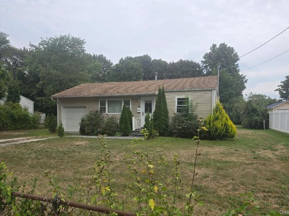 4 Patton Street, Brentwood NY 11717