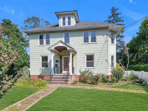 182 Berry Hill Road, Syosset NY 11791