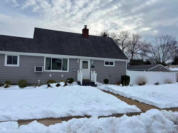 3700 Alcona Street, Seaford NY 11783