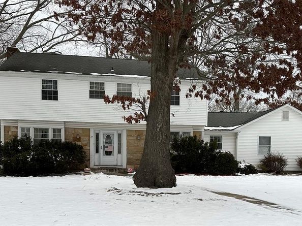 27 Whitmore Lane, Coram NY 11727