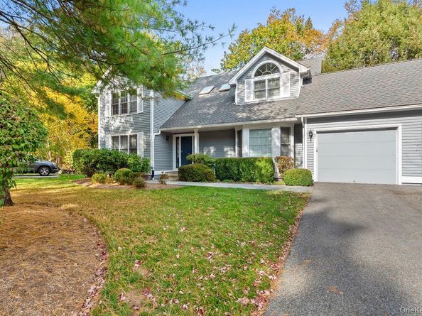 57 Old Town Crossing, Mount Kisco NY 10549