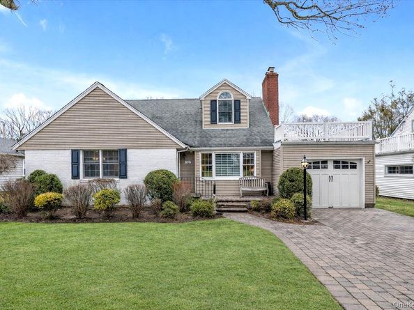 55 Vassar Street, Garden City NY 11530