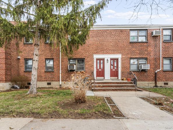 1907 166th Street Lower, Whitestone NY 11357