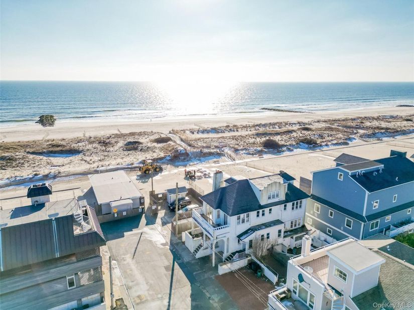 23 Troy Avenue, East Atlantic Beach NY 11561