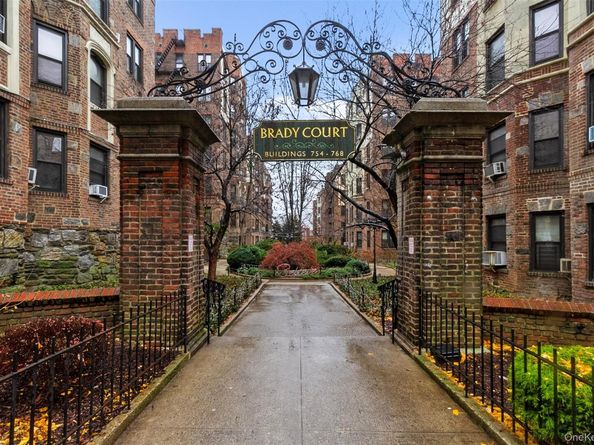 760 Brady Avenue 217, Bronx NY 10462