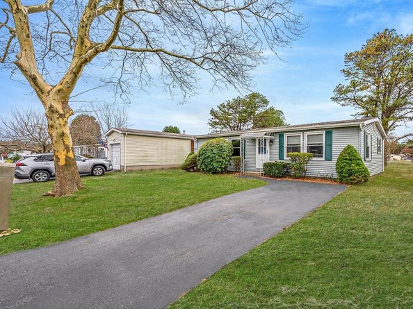 22 Limetree Drive, Manorville NY 11949