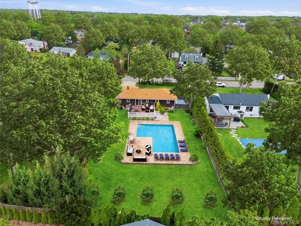 5 Argonne Road W, Hampton Bays NY 11946