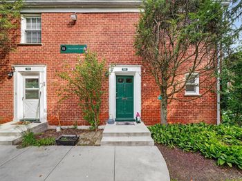 11 Fieldstone Drive