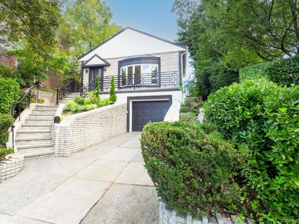 85-49 Avon Street, Jamaica Estates NY 11432