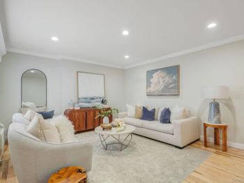 10 Smithtown Boulevard