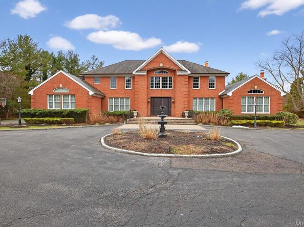 301 Berry Hill Road, Oyster Bay Cove NY 11791
