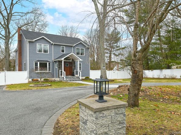 2457 New York Avenue, Melville NY 11747