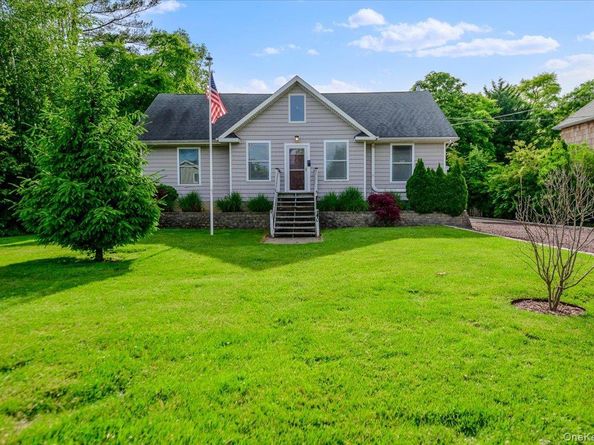 40 Deforest Avenue, West Islip NY 11795