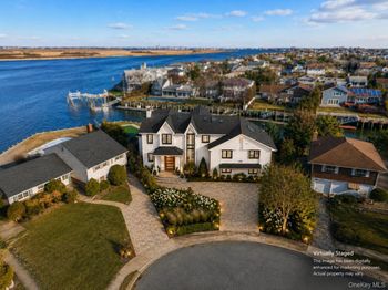 1416 Bay