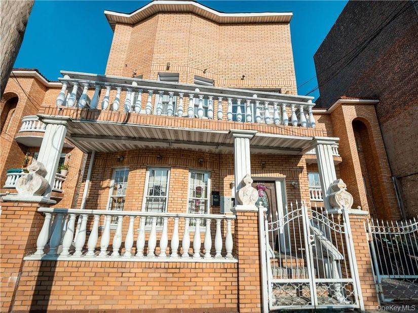 1392 Commonwealth Avenue, Bronx NY 10472