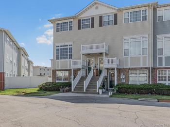 85 Admiral Court