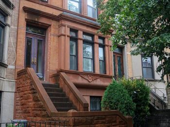 125 Midwood Street