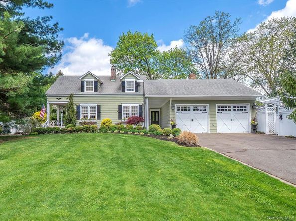 3 Duke Place, Glen Cove NY 11542
