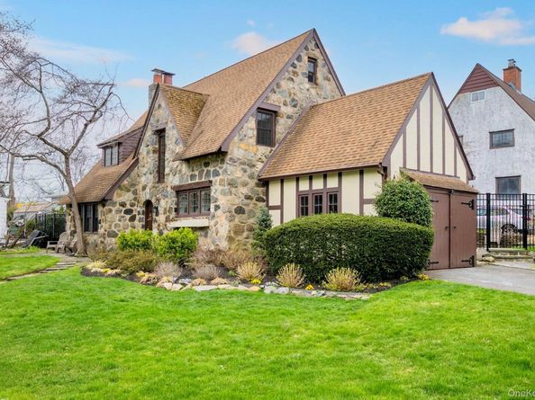 101 Long Drive, Hempstead NY 11550