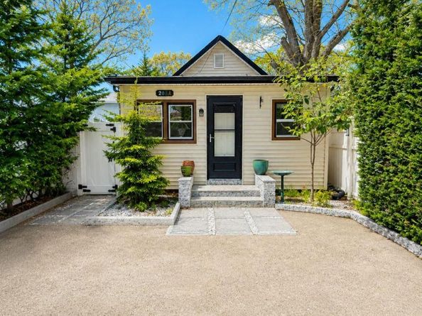 2084 Washington Street, Merrick NY 11566