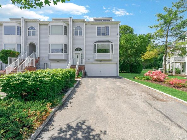 24002 Oak Park Drive 18C, Little Neck NY 11362